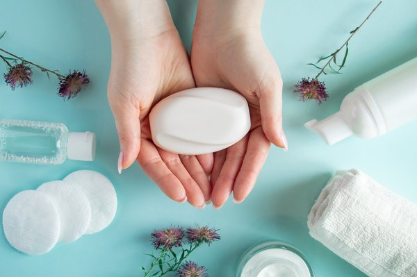 Maîtriser l'art des cosmétiques naturels et savons saponifiés